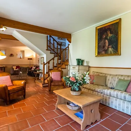 Villa Vezzo *