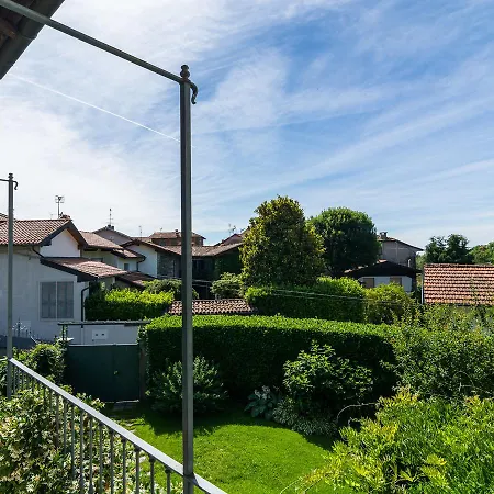 Villa Vezzo Villa *