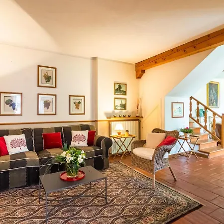 Villa Vezzo Villa *