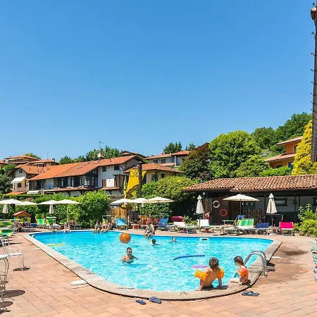 Villa Vezzo Villa *